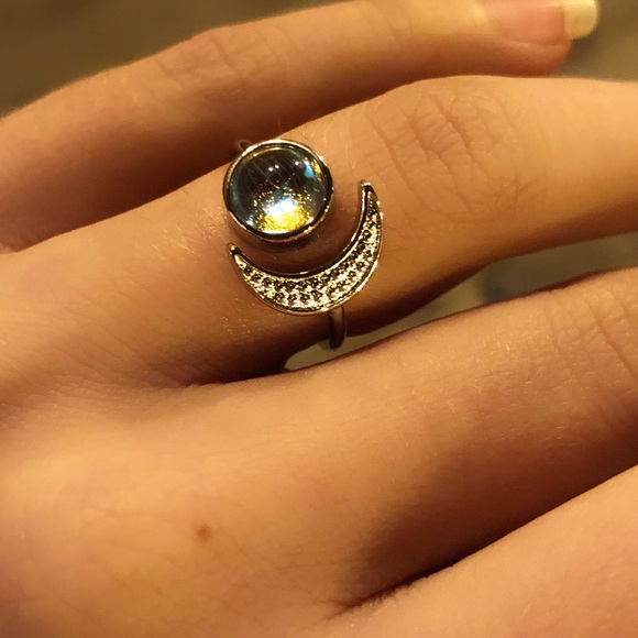 Jewelry - 3/$15 SALE Crescent Moon & stone open ring